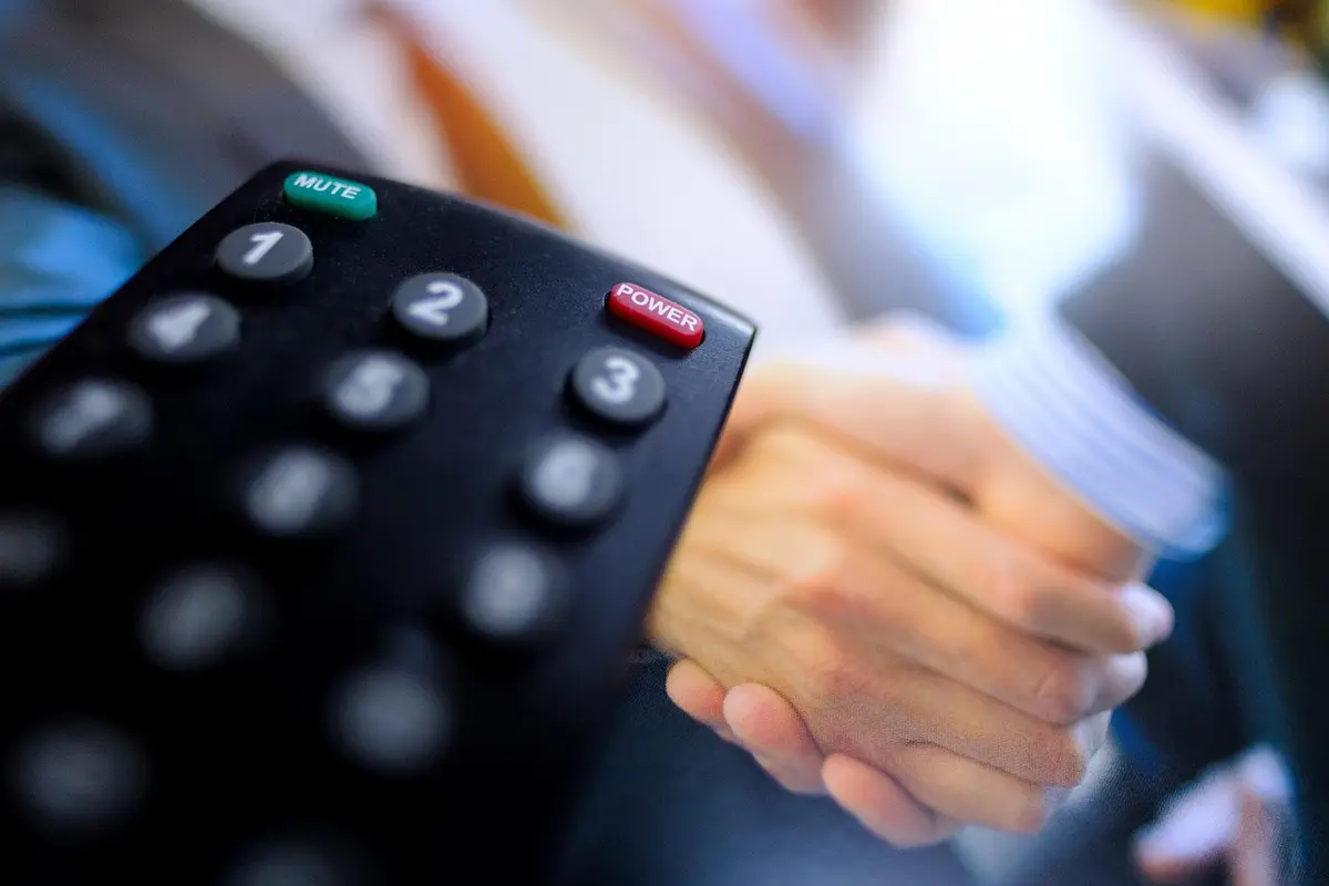 quais controles funcionam na tv samsung
