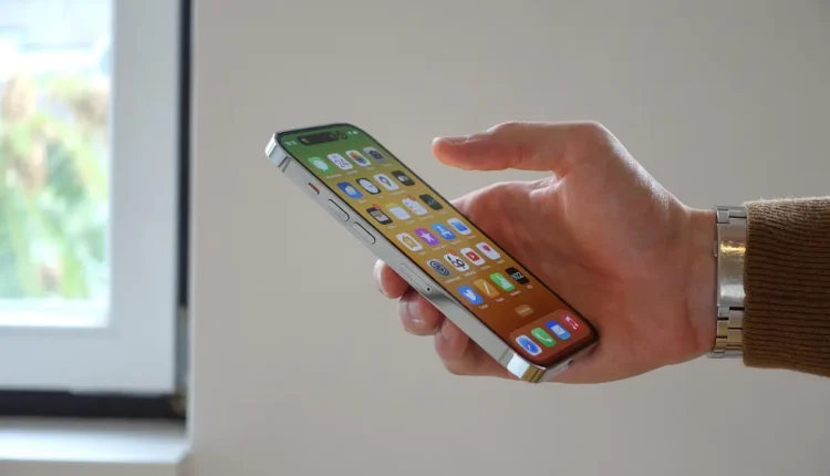 Como espelhar o iPhone na TV LG: rápido e sem fio