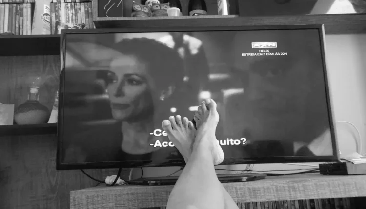 Como instalar Droid Tutors na TV: guia rápido e fácil